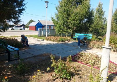 Продолжаем благоустройство прилегающих территорий